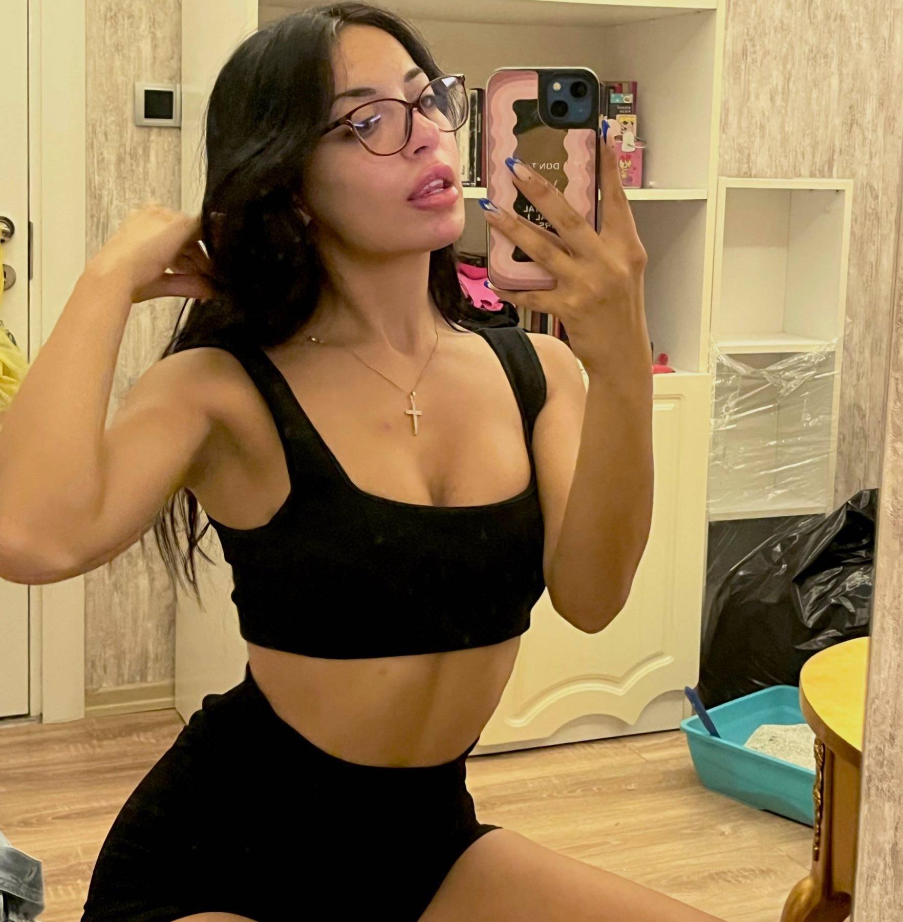 Esenler Escort Bayan Gizemle Geceler Harika